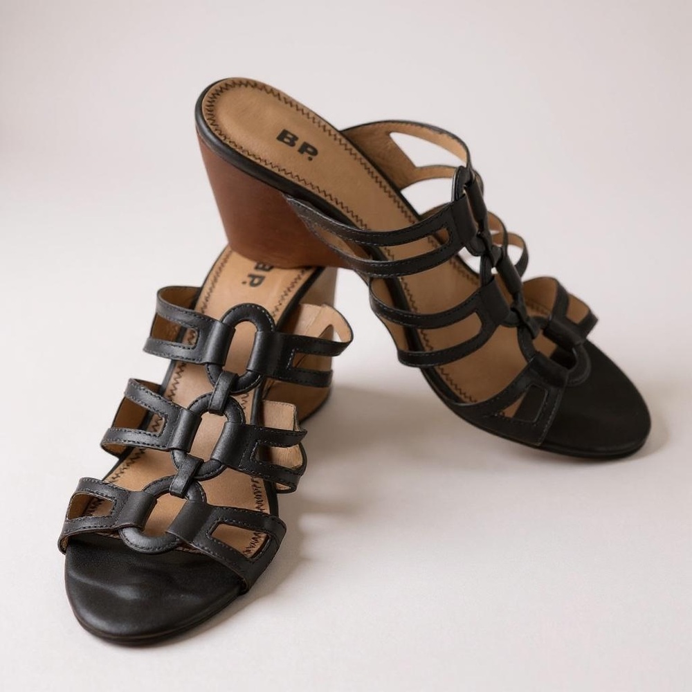 Nordstrom brass plum women’s brown Strappy Wedge Sandals size 8 1/2